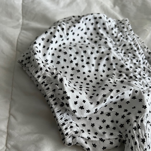 la hearts pacsun black and white puff short sleeve top - Picture 5 of 6